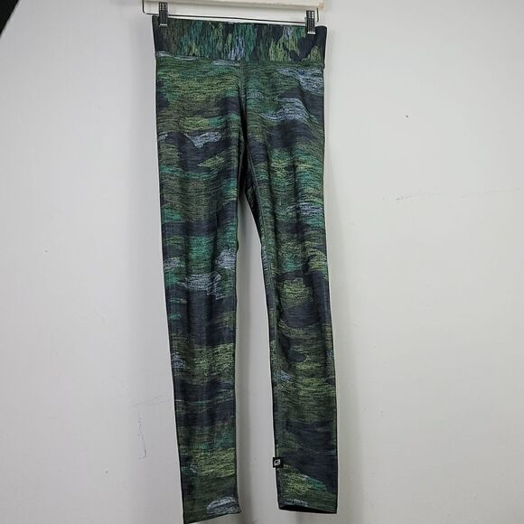 Terez Heathered Green Camo Leggings Size Small - Picture 5 of 11